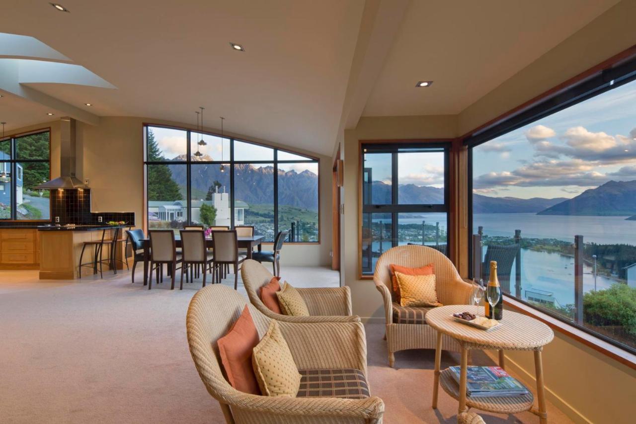 London Lane Villa Queenstown Exterior photo