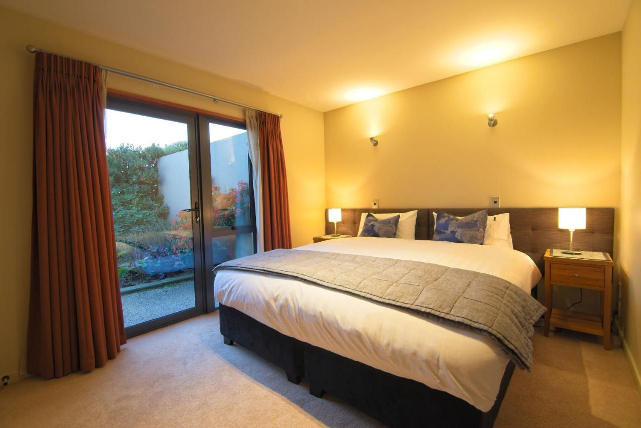 London Lane Villa Queenstown Exterior photo